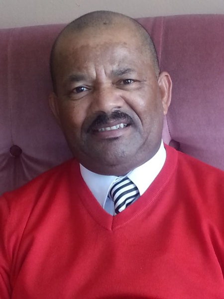 File:James Manuel.jpg