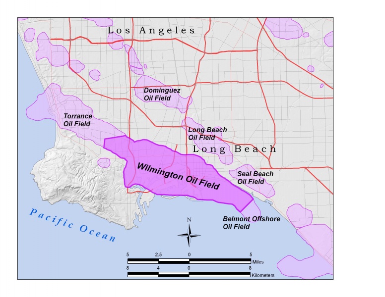 File:WilmingtonOilField.jpg