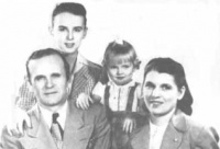 If he had this vision in 1933, why would he cut his daughter's hair in the 1950's? Doesn't it matter how you raise your children, especially if you have a catastrophic word from the Lord?